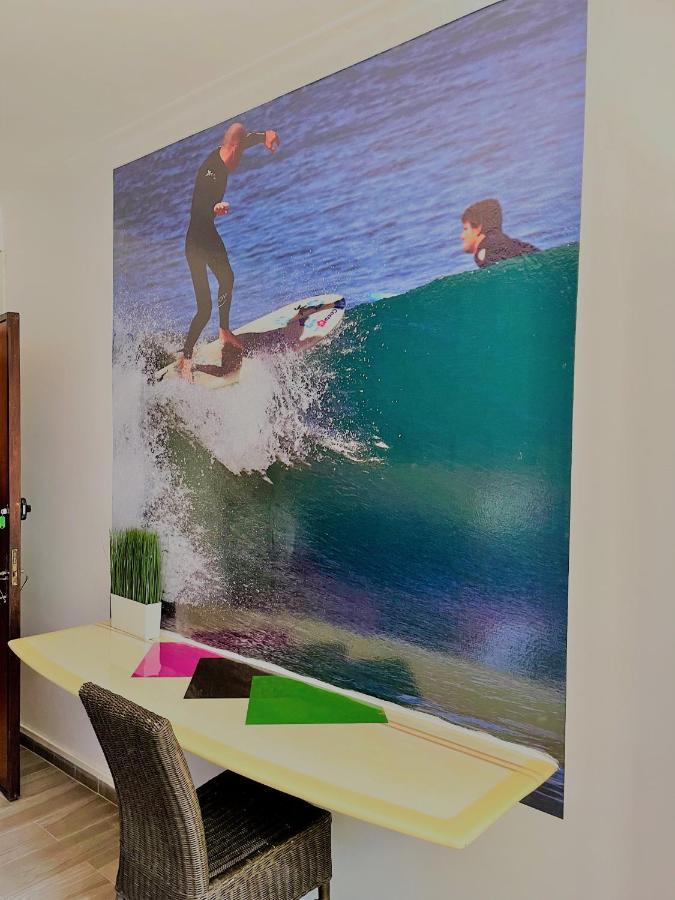 Ateliersurf29 Guest House Almada Bagian luar foto