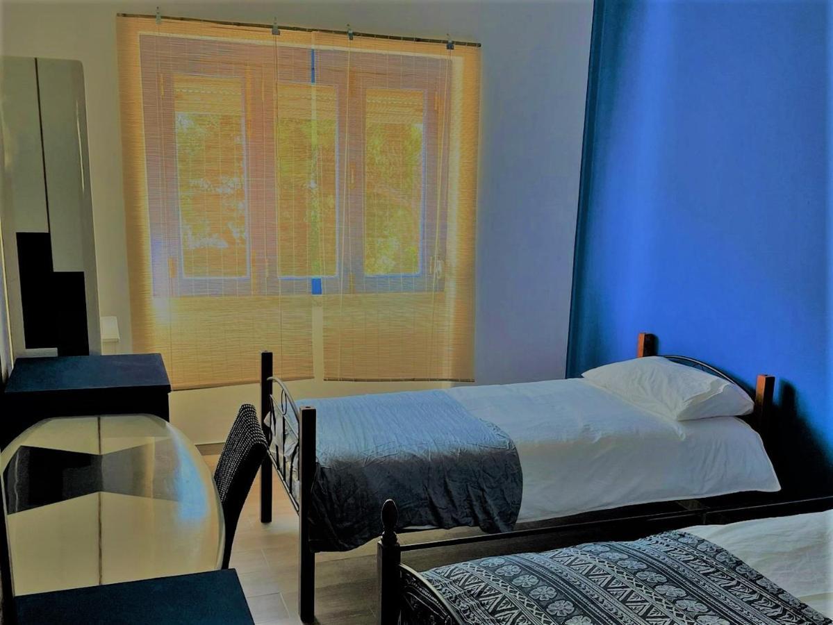 Ateliersurf29 Guest House Almada Bagian luar foto